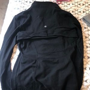Lulu lemon define jacket.